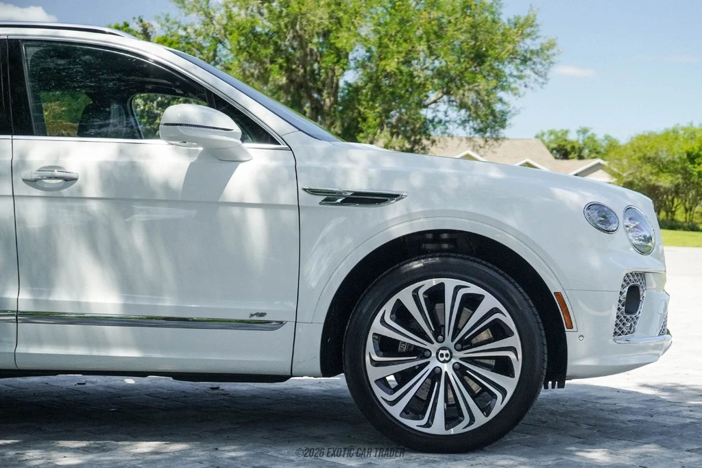 2021 Bentley Bentayga - Image 11 of 12