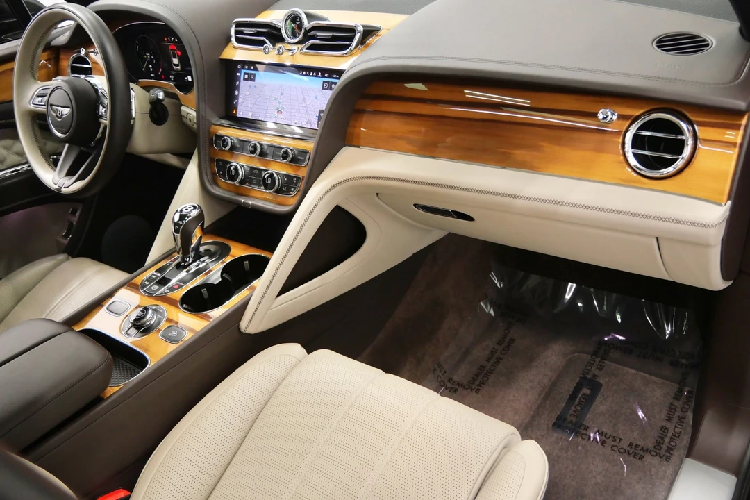 2021 Bentley Bentayga Mulliner - Image 14 of 21