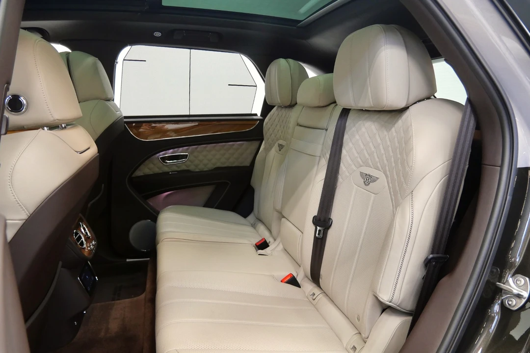 2021 Bentley Bentayga Mulliner - Image 16 of 21