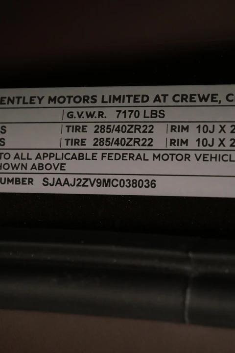 2021 Bentley Bentayga Mulliner - Image 20 of 21