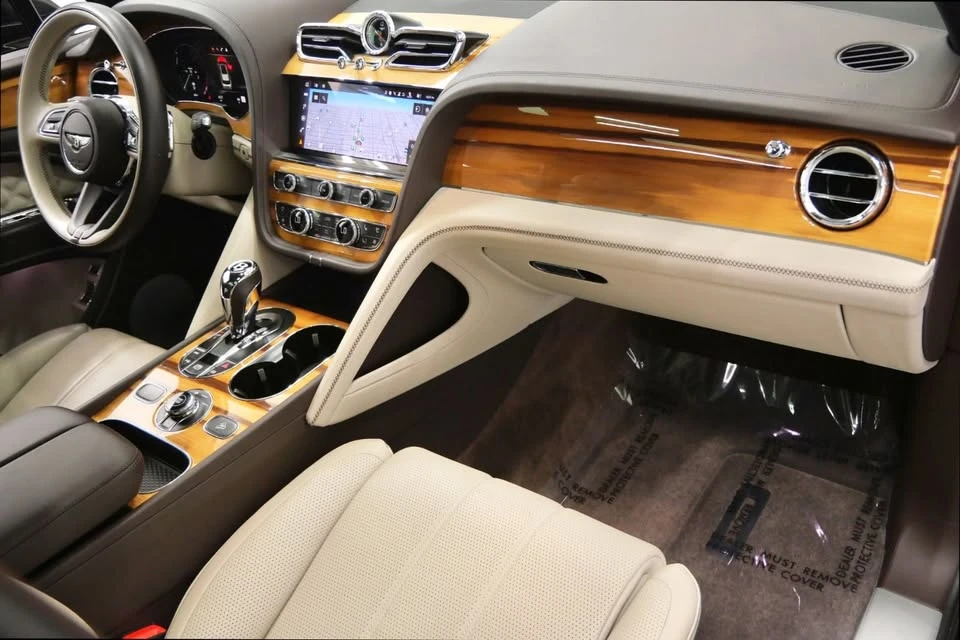 2021 Bentley Bentayga Mulliner - Image 13 of 19