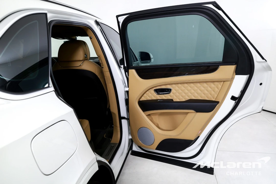 2021 Bentley Bentayga - Image 24 of 31