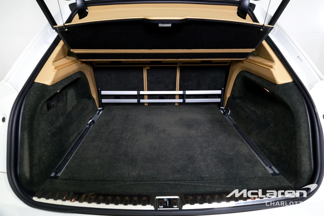2021 Bentley Bentayga - Image 21 of 31