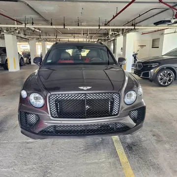 2021 Bentley Bentayga Hybrid Sport Utility 4D