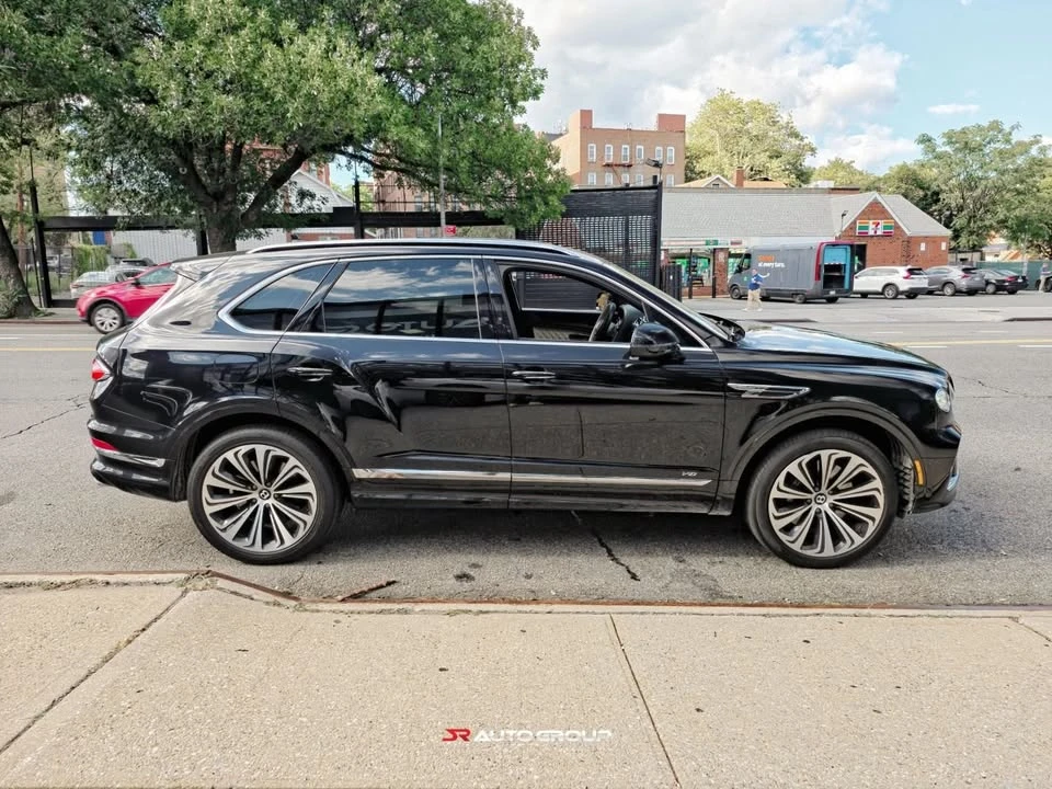 2021 Bentley Bentayga - Image 5 of 18