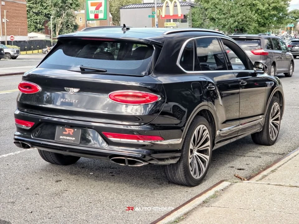 2021 Bentley Bentayga - Image 6 of 18