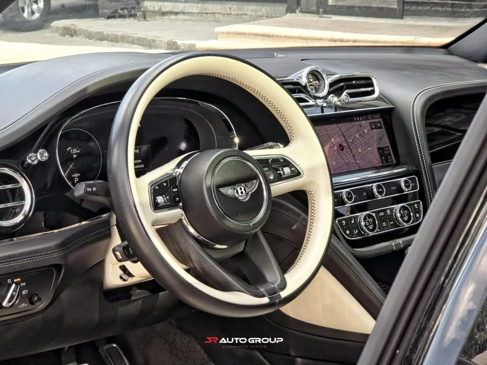 2021 Bentley Bentayga - Image 12 of 18