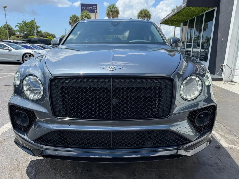2021 Bentley Bentayga - Image 2 of 17