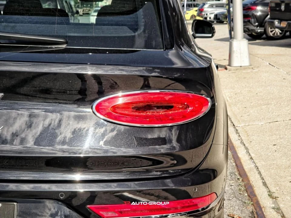 2021 Bentley Bentayga - Image 10 of 18