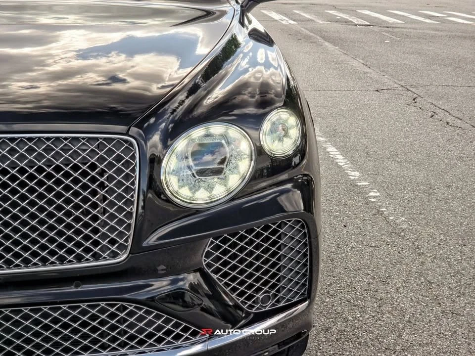 2021 Bentley Bentayga - Image 9 of 18
