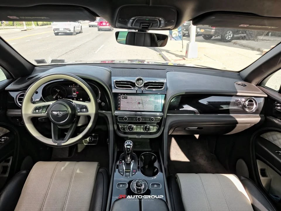 2021 Bentley Bentayga - Image 13 of 18