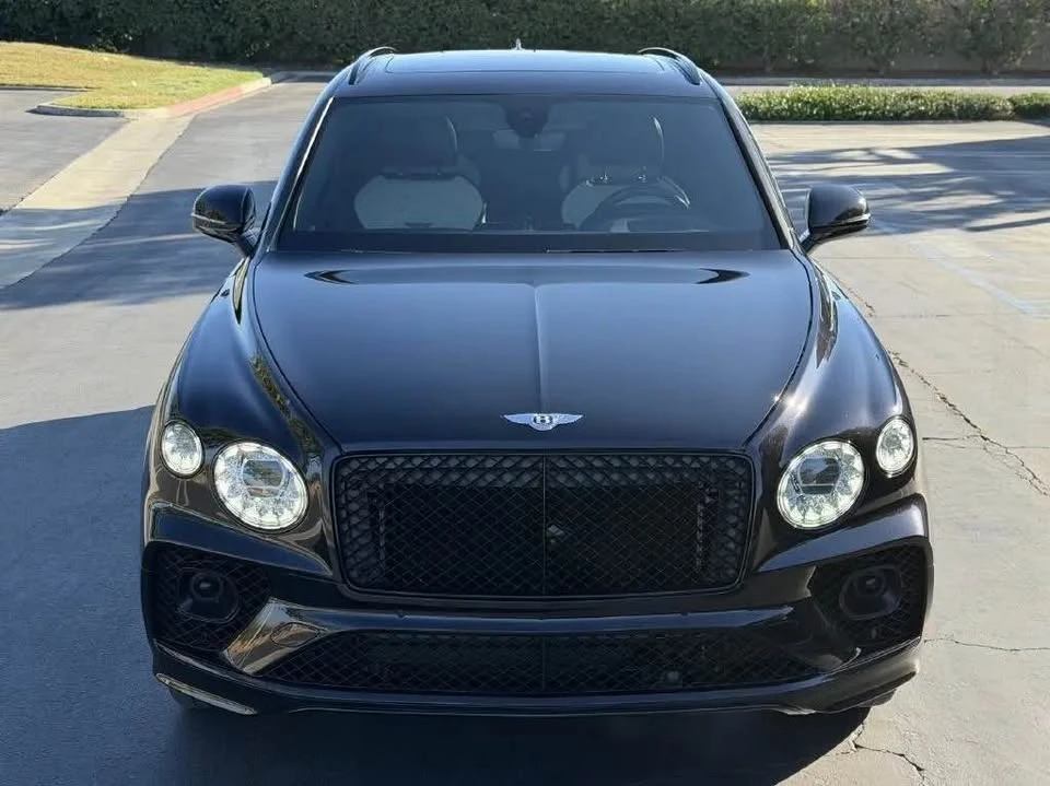 2021 Bentley Bentayga - Image 2 of 20