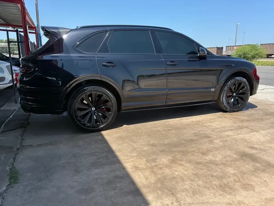 2021 Bentley Bentayga - Image 12 of 20