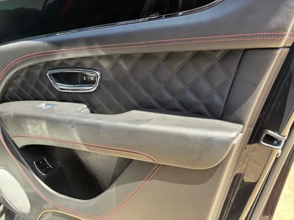 2021 Bentley Bentayga - Image 9 of 20