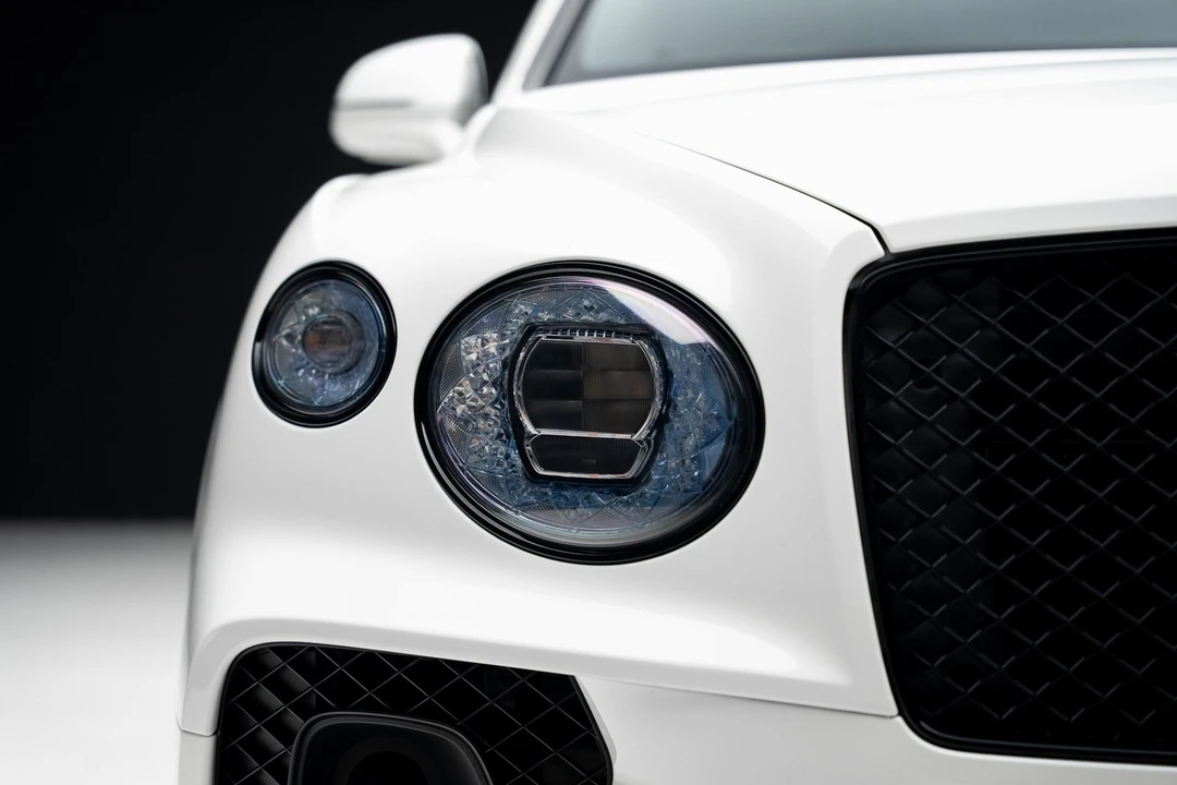 2021 Bentley Bentayga - Image 8 of 21