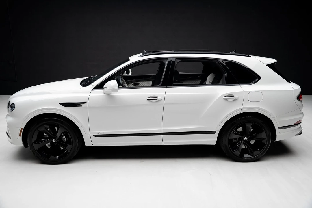 2021 Bentley Bentayga - Image 15 of 21