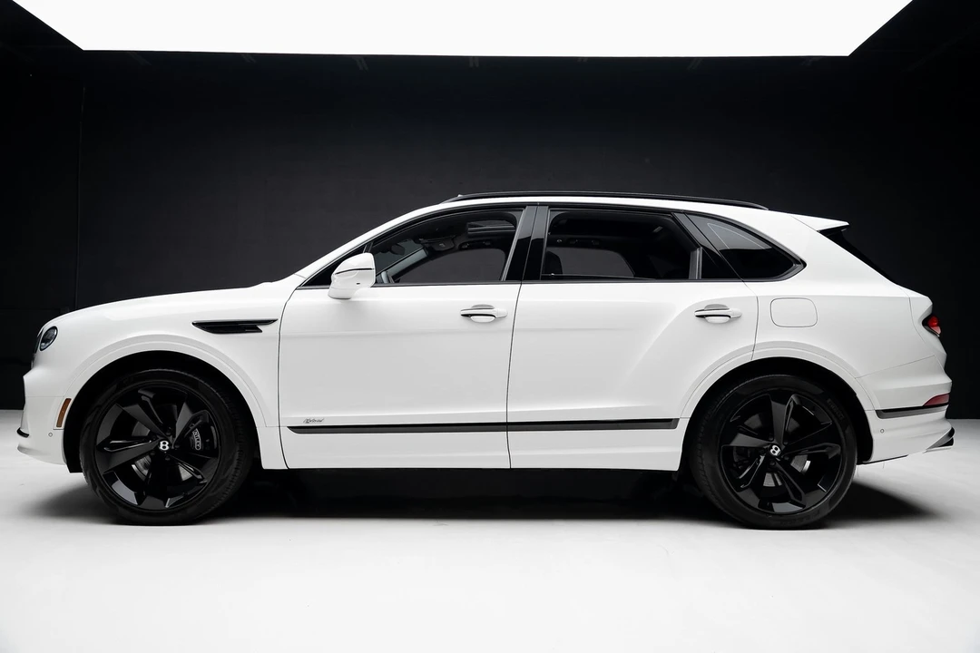 2021 Bentley Bentayga - Image 16 of 21