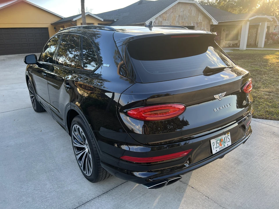 2021 Bentley Bentayga - Image 6 of 7