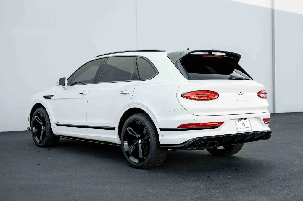 2021 Bentley Bentayga - Image 17 of 31