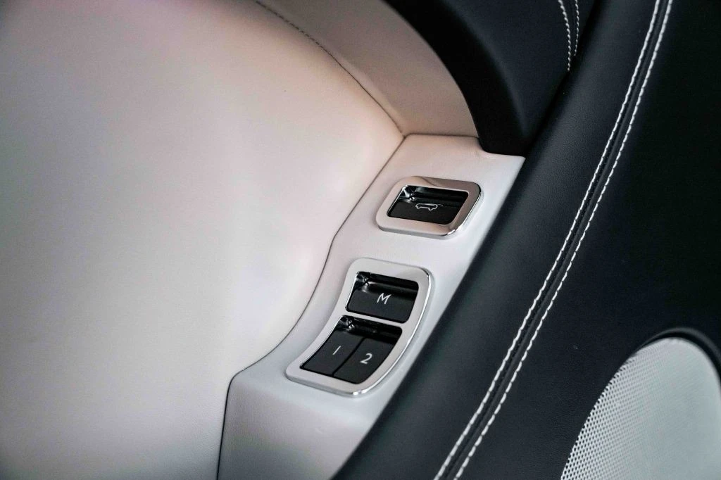 2021 Bentley Bentayga - Image 23 of 31