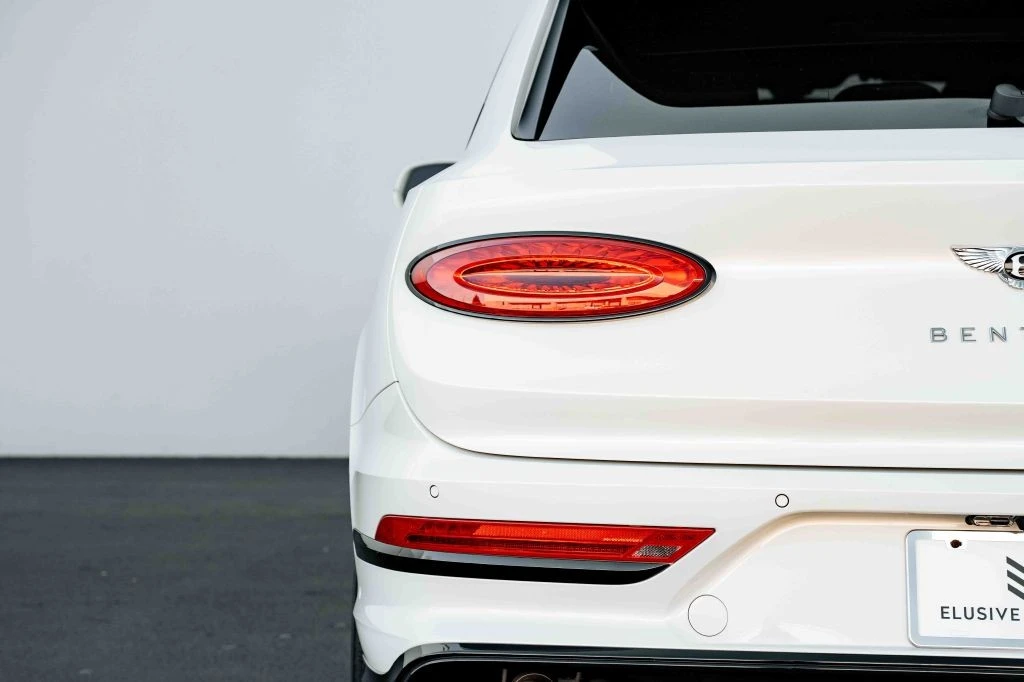 2021 Bentley Bentayga - Image 12 of 31