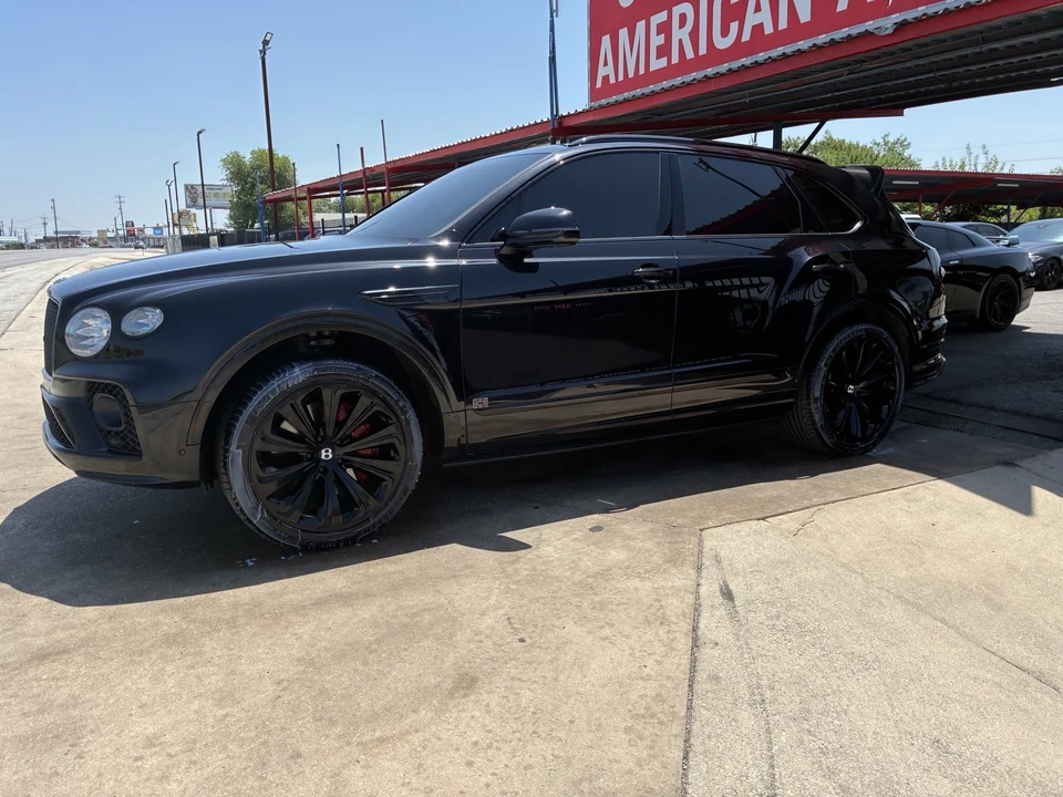 2021 Bentley Bentayga - Image 21 of 31