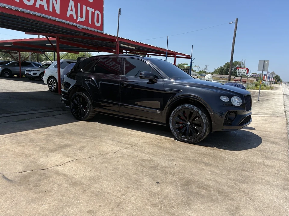 2021 Bentley Bentayga - Image 27 of 31