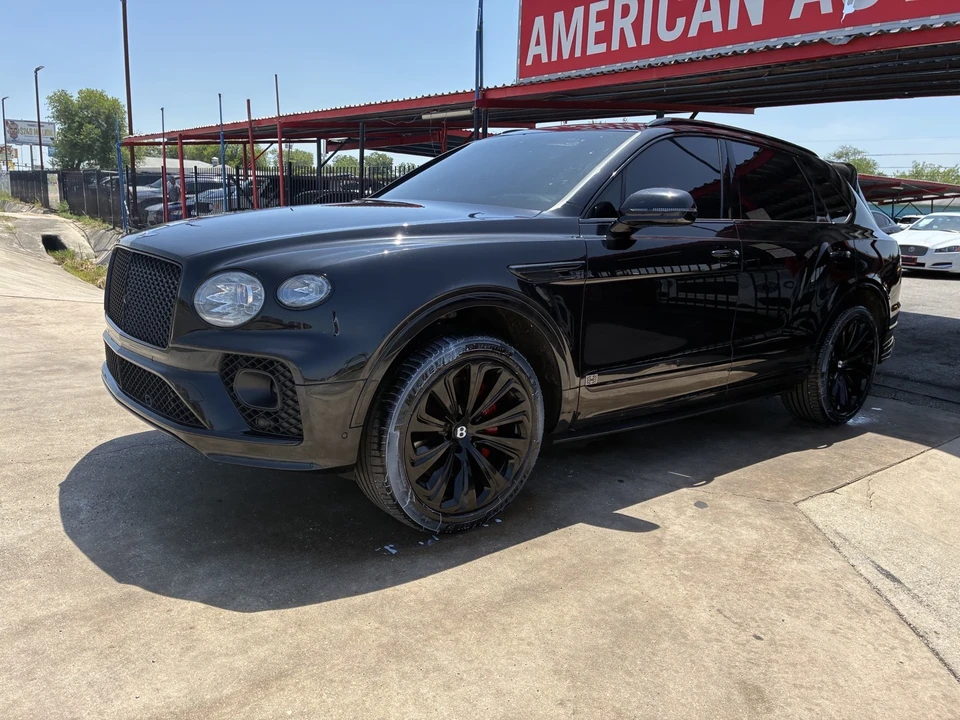 2021 Bentley Bentayga - Image 8 of 31