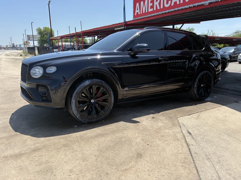 2021 Bentley Bentayga - Image 22 of 31