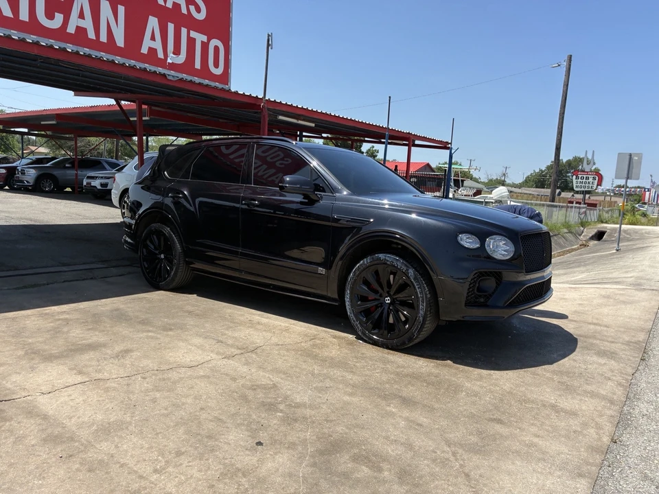 2021 Bentley Bentayga - Image 28 of 31
