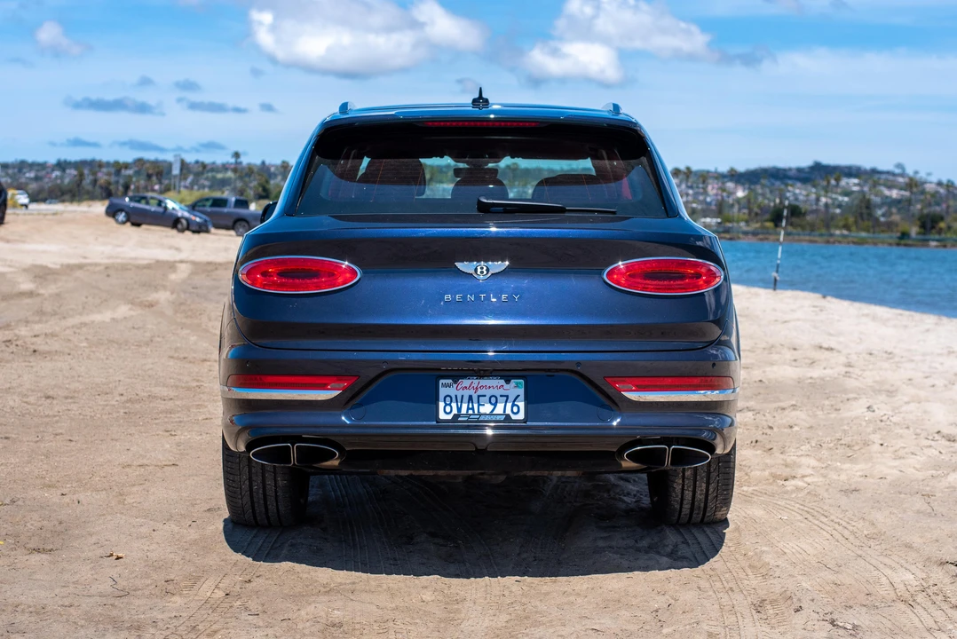 2021 Bentley Bentayga - Image 10 of 31