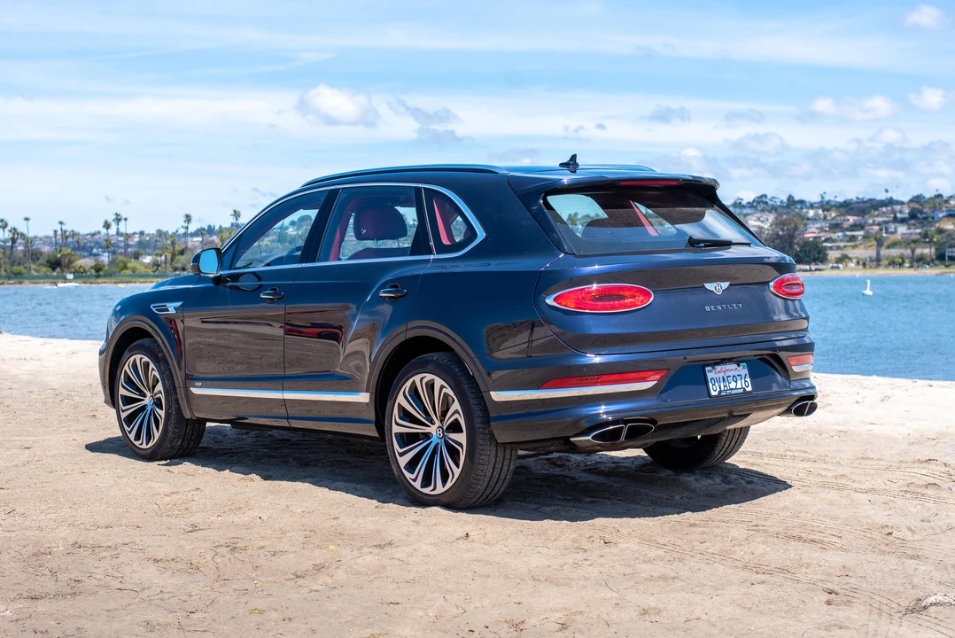 2021 Bentley Bentayga - Image 9 of 31