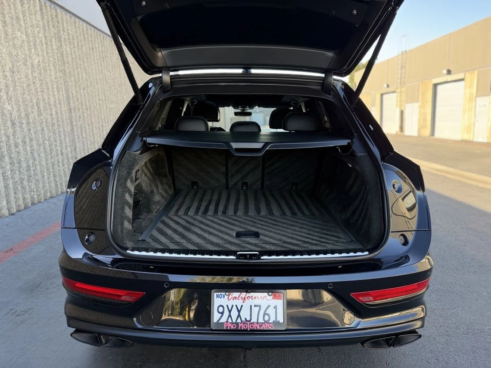 2021 Bentley Bentayga - Image 17 of 28
