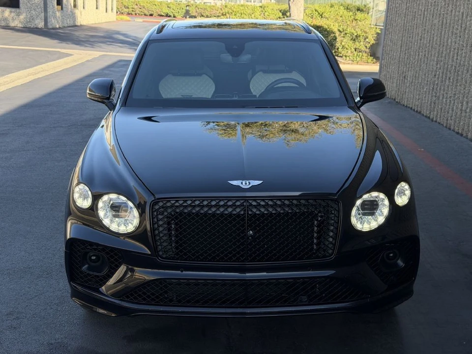 2021 Bentley Bentayga - Image 28 of 28