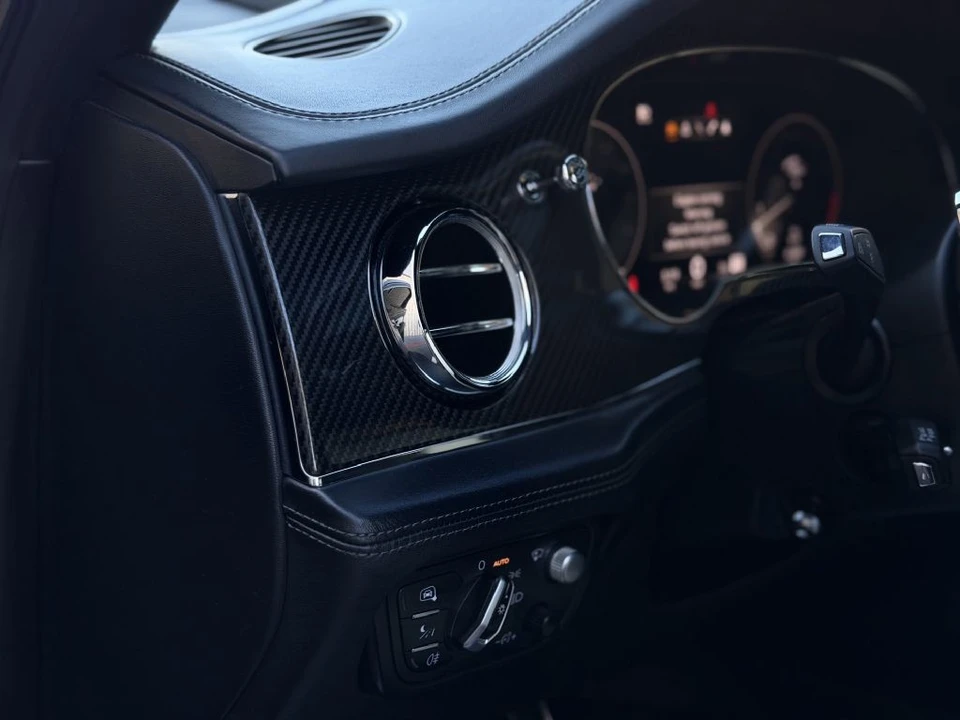 2021 Bentley Bentayga - Image 11 of 28