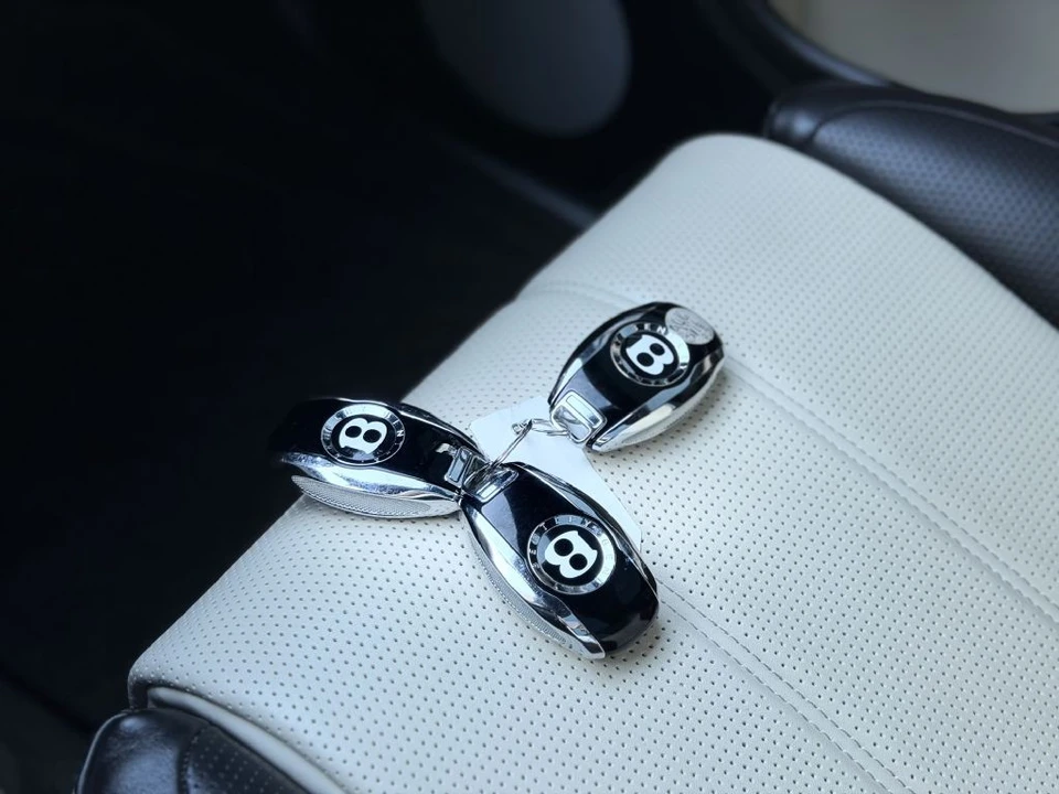 2021 Bentley Bentayga - Image 23 of 28