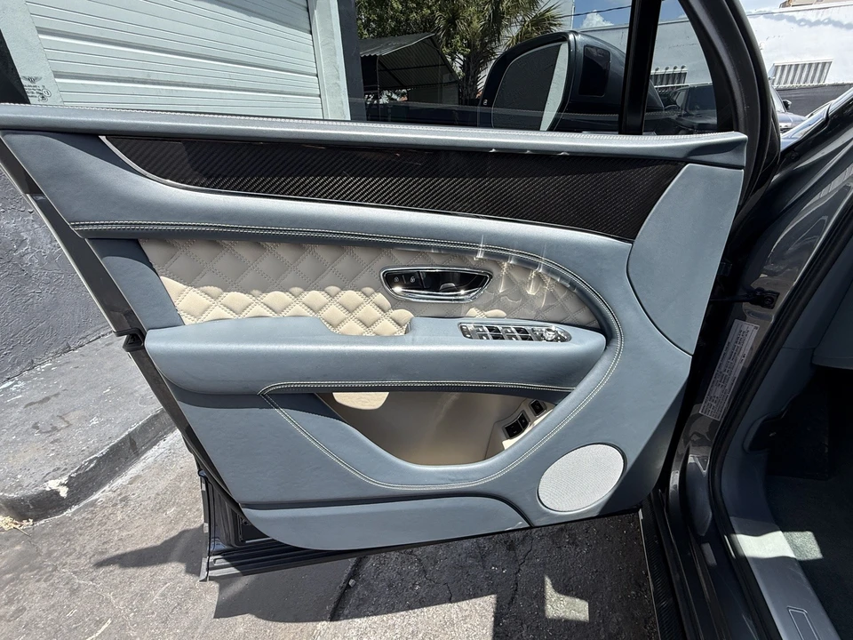 2021 Bentley Bentayga Speed - Image 27 of 31