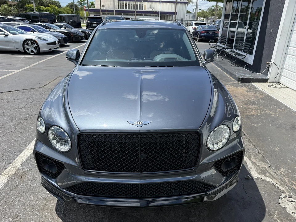 2021 Bentley Bentayga Speed - Image 8 of 31