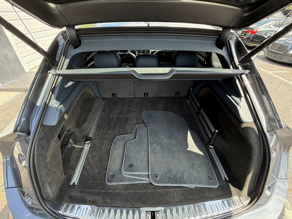 2021 Bentley Bentayga Speed - Image 7 of 31