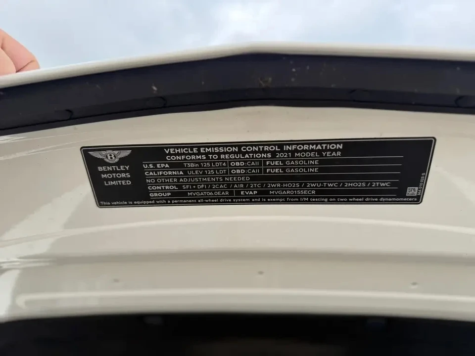 2021 Bentley Bentayga Speed - Image 16 of 24