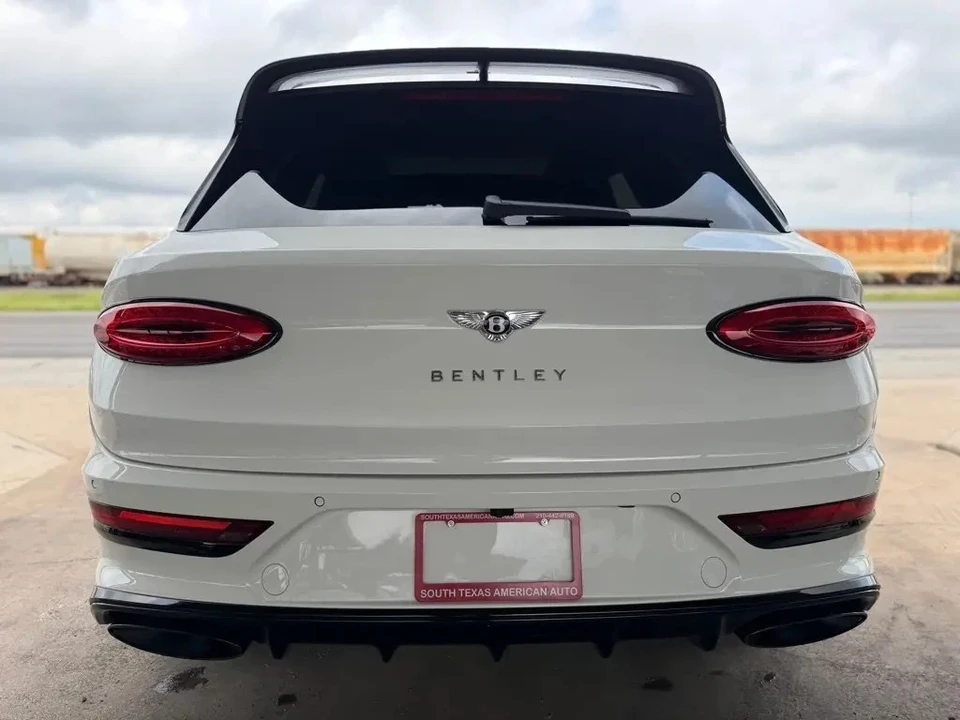 2021 Bentley Bentayga Speed - Image 3 of 24