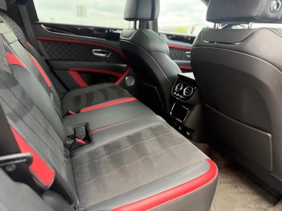 2021 Bentley Bentayga Speed - Image 8 of 24