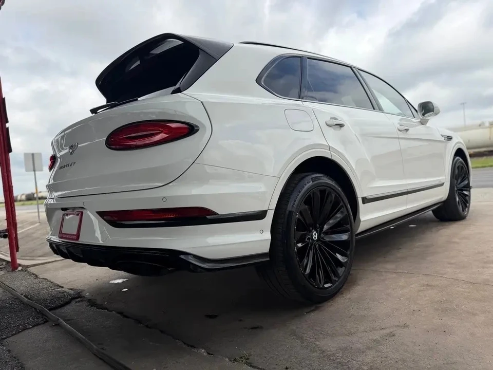 2021 Bentley Bentayga Speed - Image 21 of 24