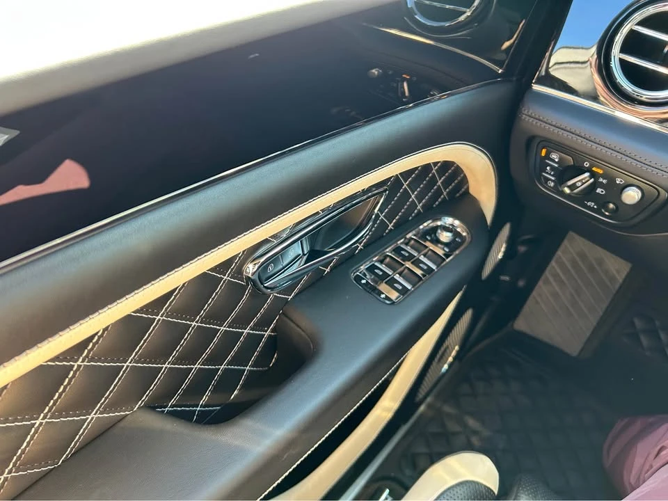 2021 Bentley Bentayga Speed - Image 18 of 20
