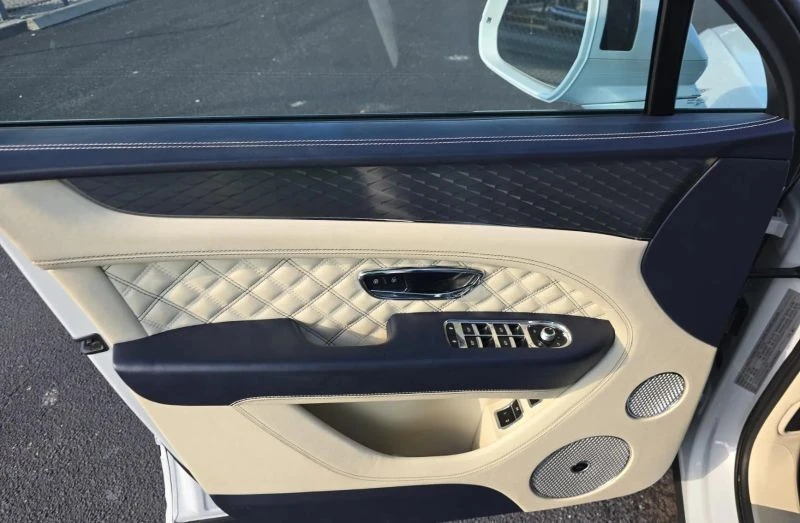 2021 Bentley Bentayga Speed - Image 3 of 3