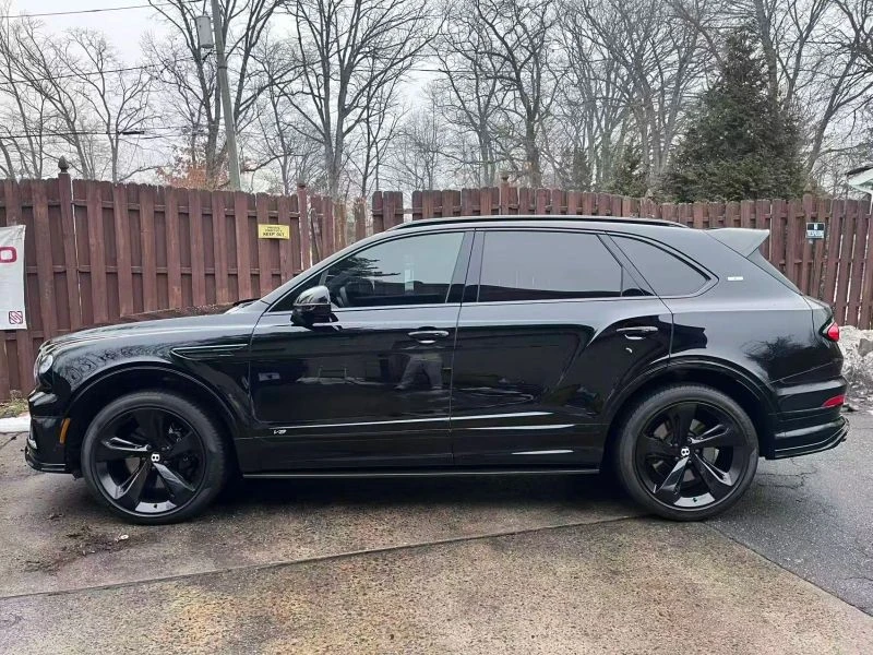 2021 Bentley Bentayga Speed - Image 2 of 4