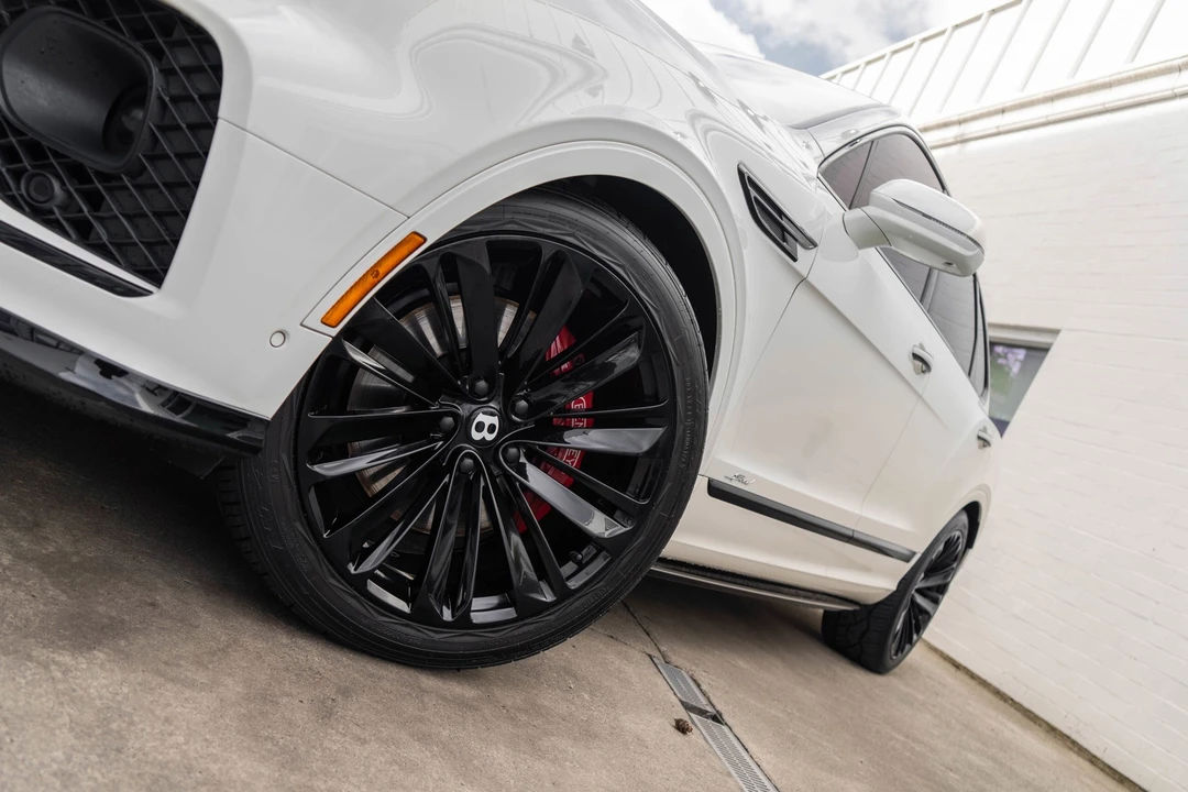 2021 Bentley Bentayga Speed - Image 3 of 31