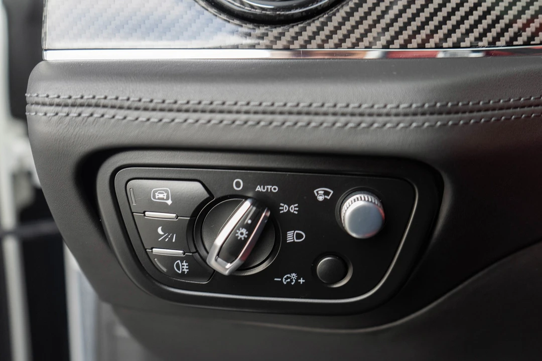 2021 Bentley Bentayga Speed - Image 12 of 31