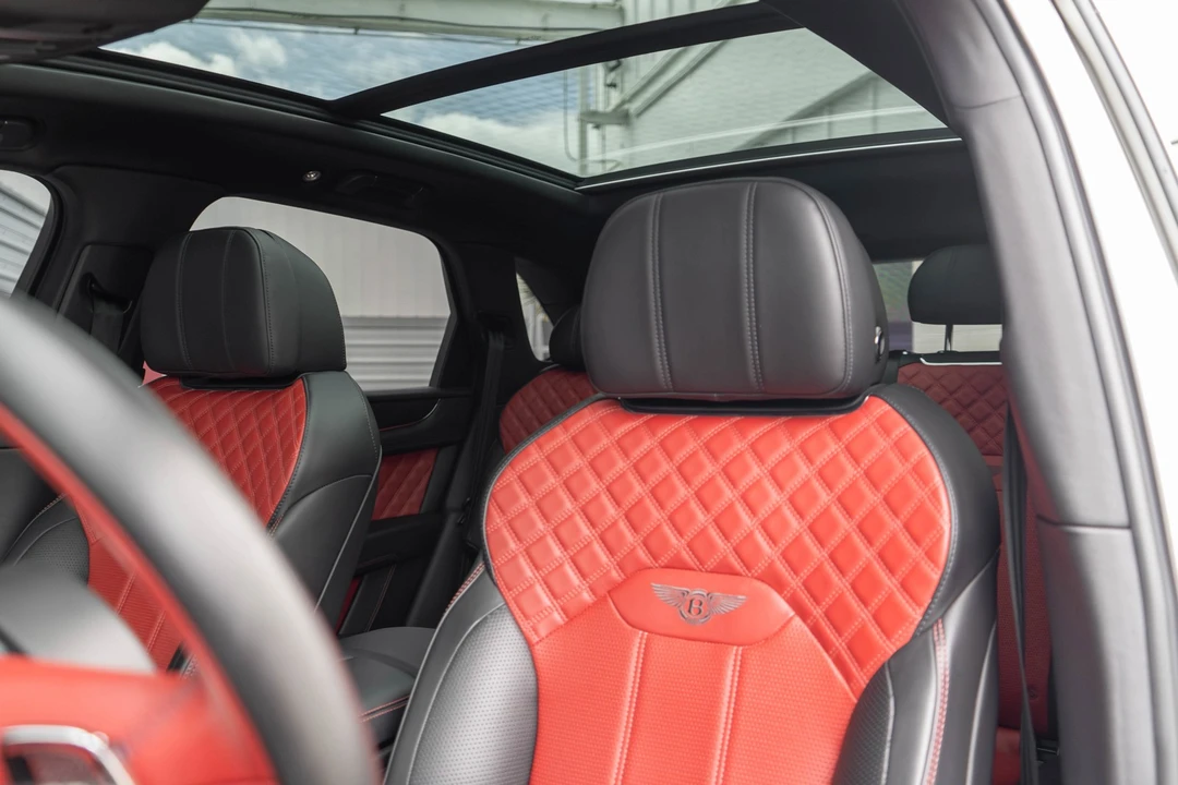2021 Bentley Bentayga Speed - Image 8 of 31