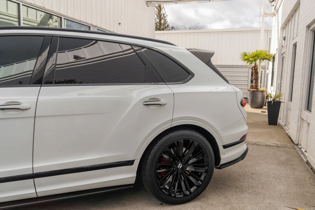 2021 Bentley Bentayga Speed - Image 4 of 31